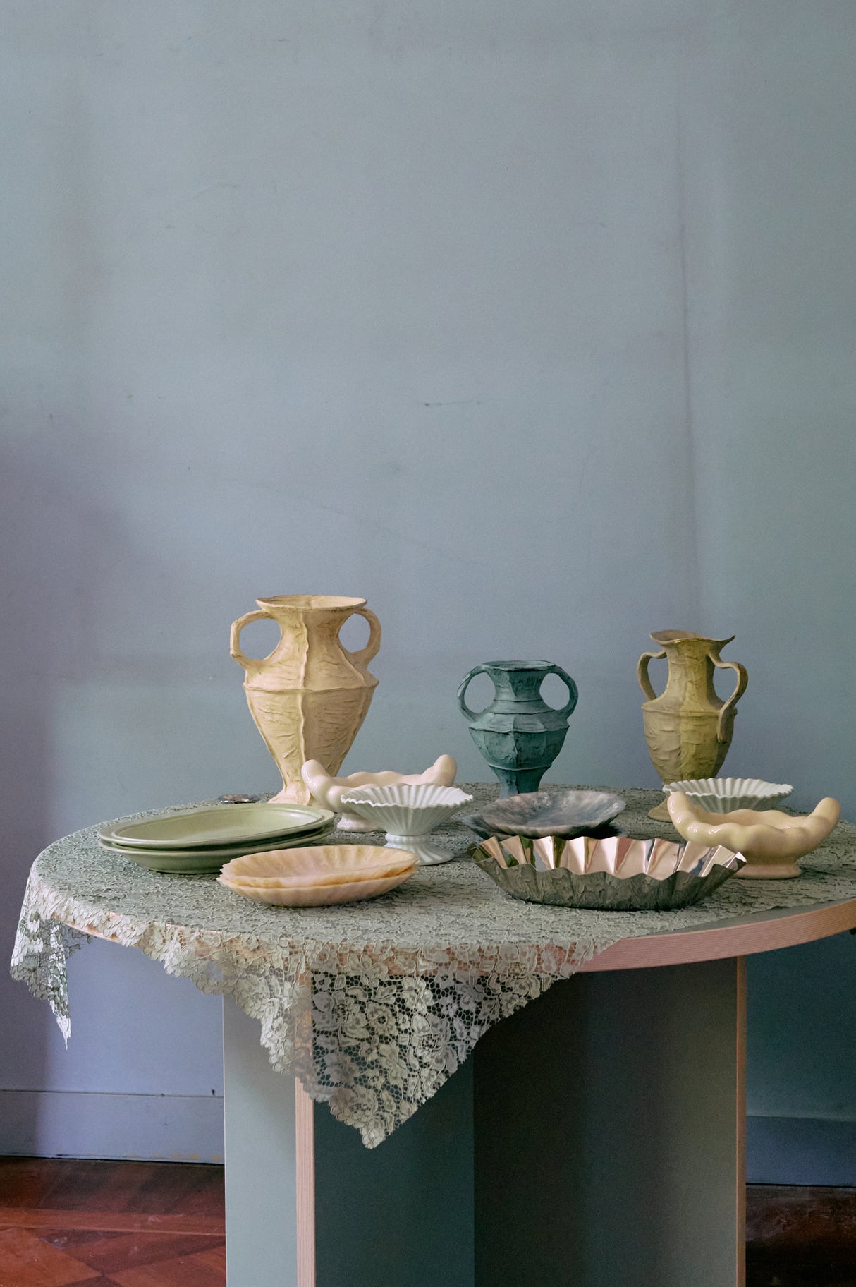 New classics: resin tray