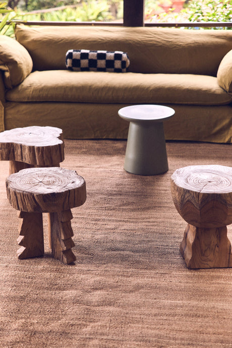 Carved wooden stool - Urban nest