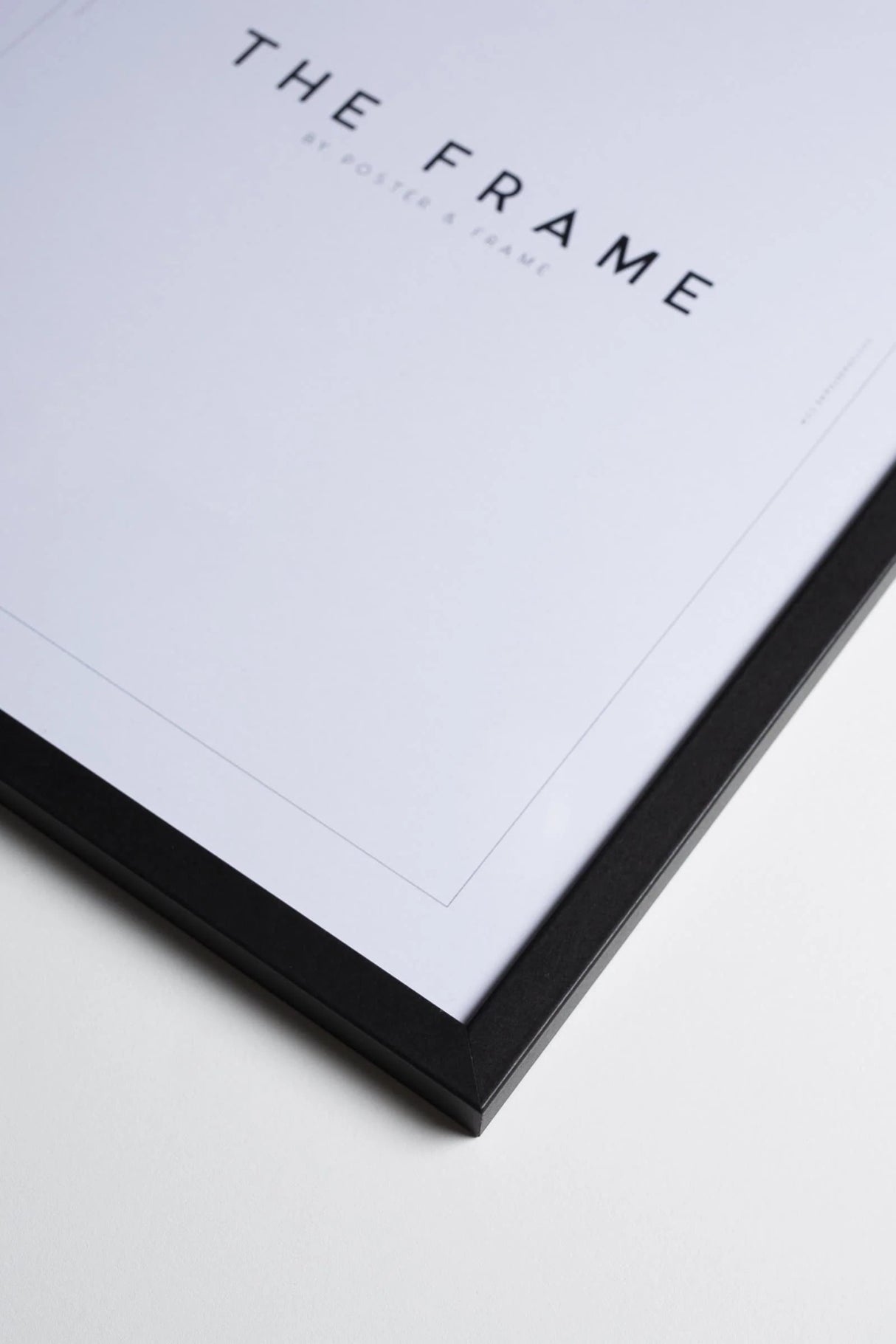 Frame - black wood - Urban Nest