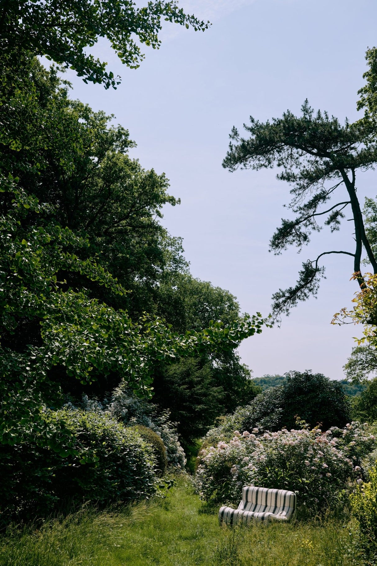 Lazy lounge chair outdoor - Urban nest