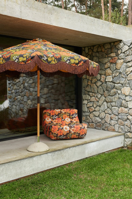 Lazy lounge chair outdoor bungalow - Urban Nest