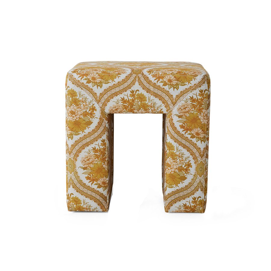 Lobby stool - Urban Nest