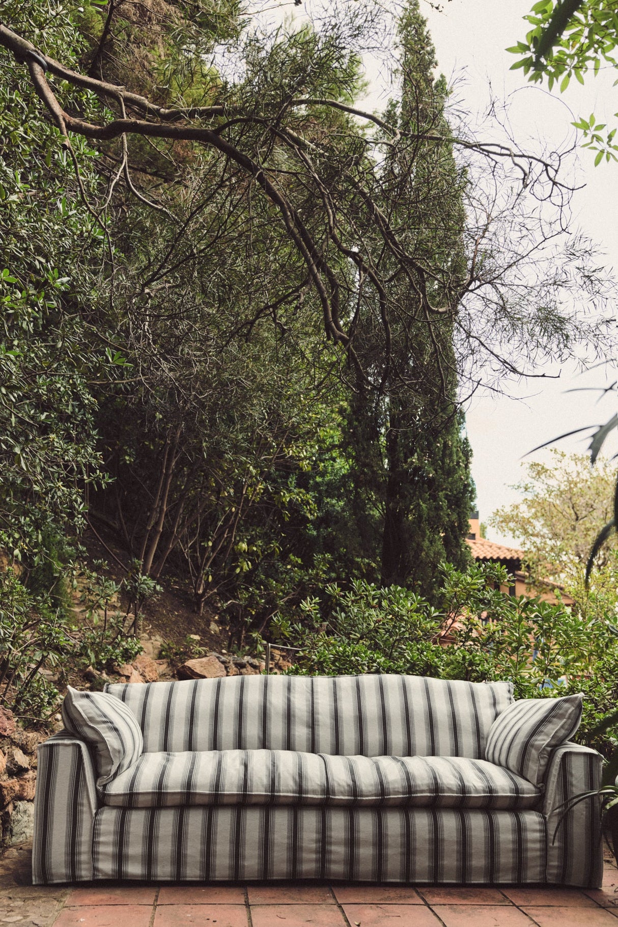 Nomad couch - rocco, chalkstripe - Urban nest