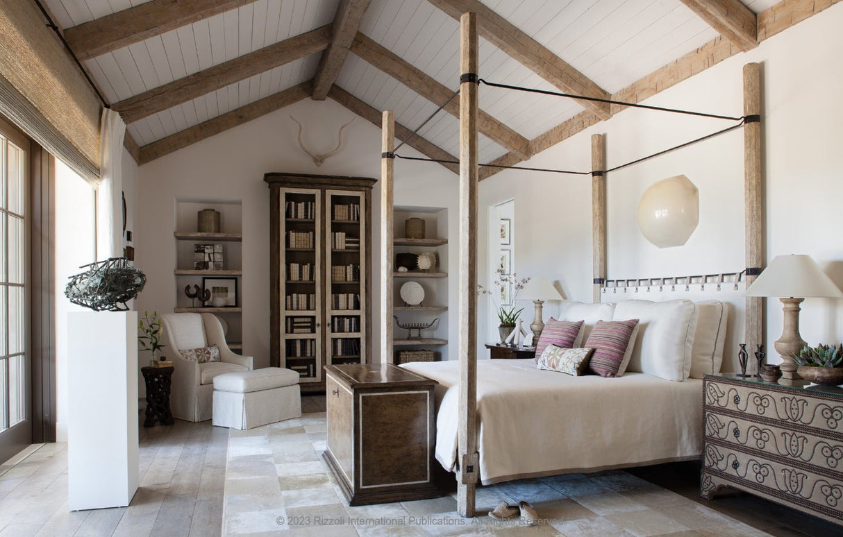 Book: Worlds of Wonder – Richard Hallberg Interiors - Urban Nest