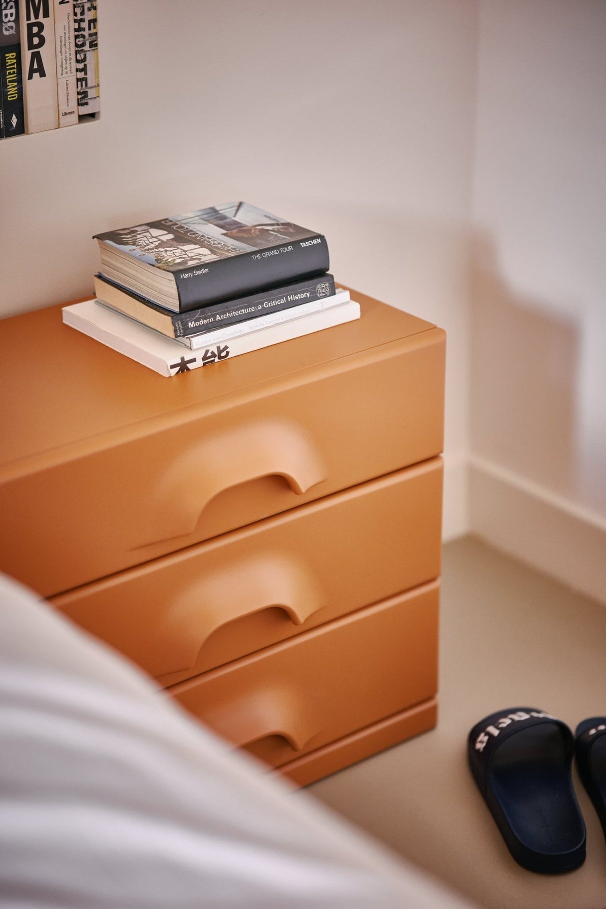 Chest of 3 drawers, ginger orange - Urban Nest