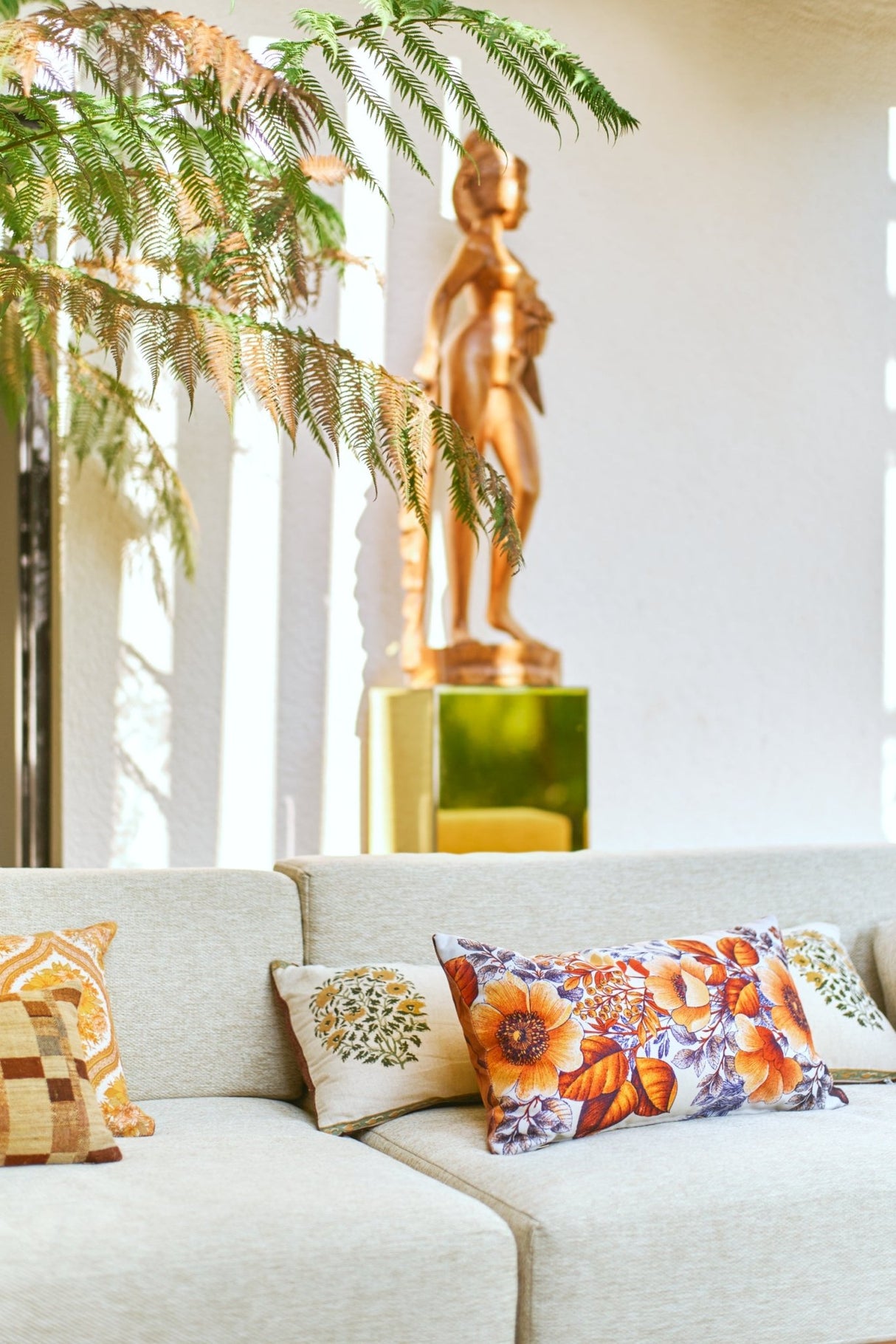 Farmhouse cushion - Urban Nest