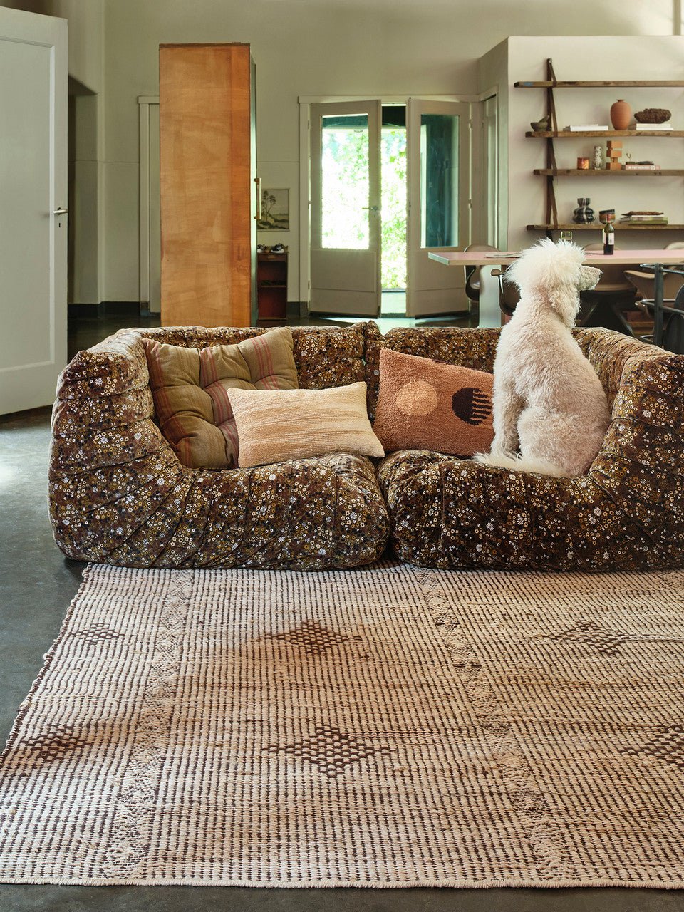 Rustic jute rug - Urban Nest