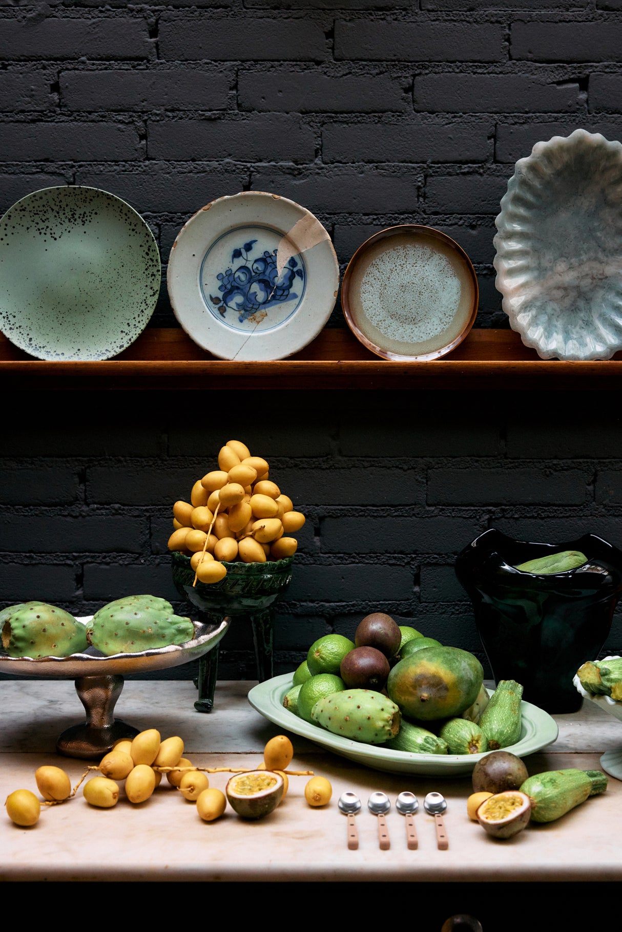 New classics: resin tray