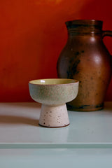 70s ceramics: tapas bowl on base L slush - Urban nest