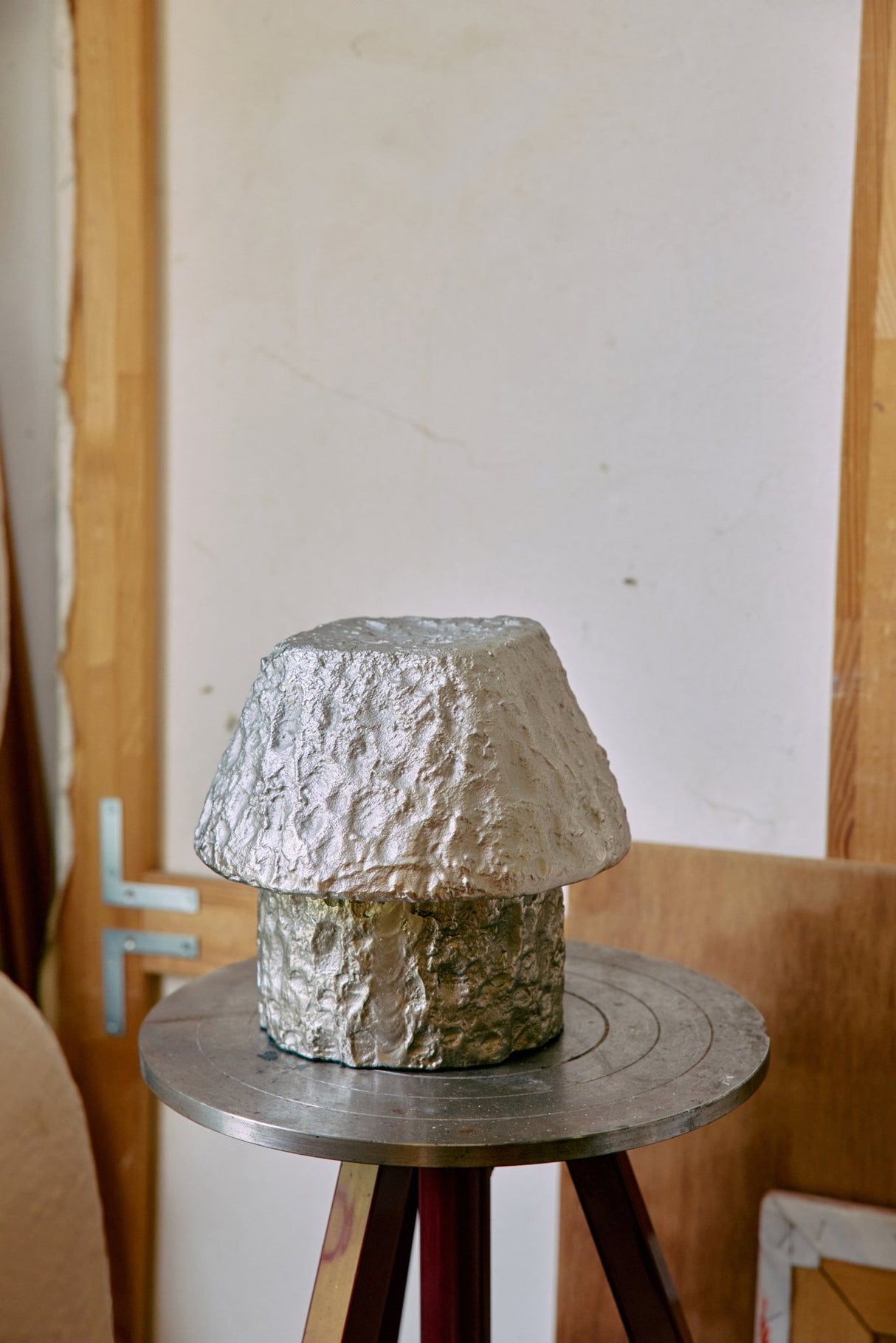 Artefact aluminum table lamp - Urban nest