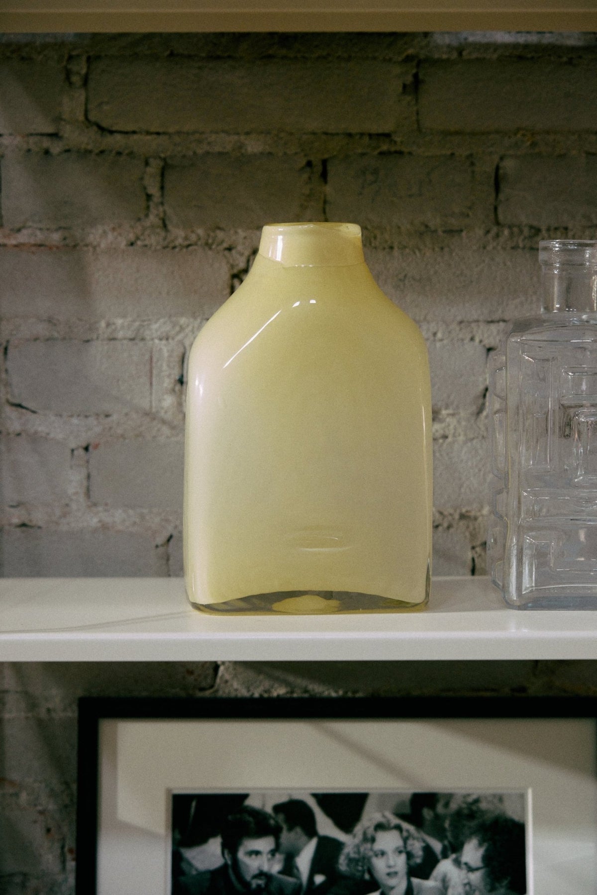 Atelier glass vase medium, cream - Urban nest