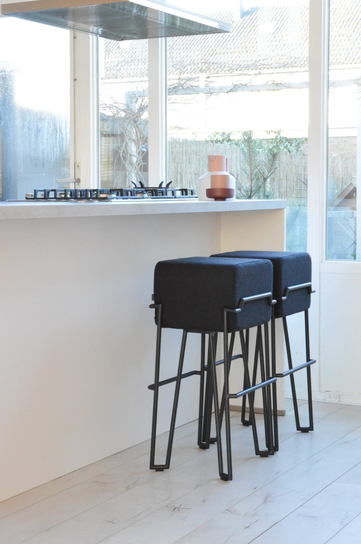 Bokk bar stool - black - Urban Nest