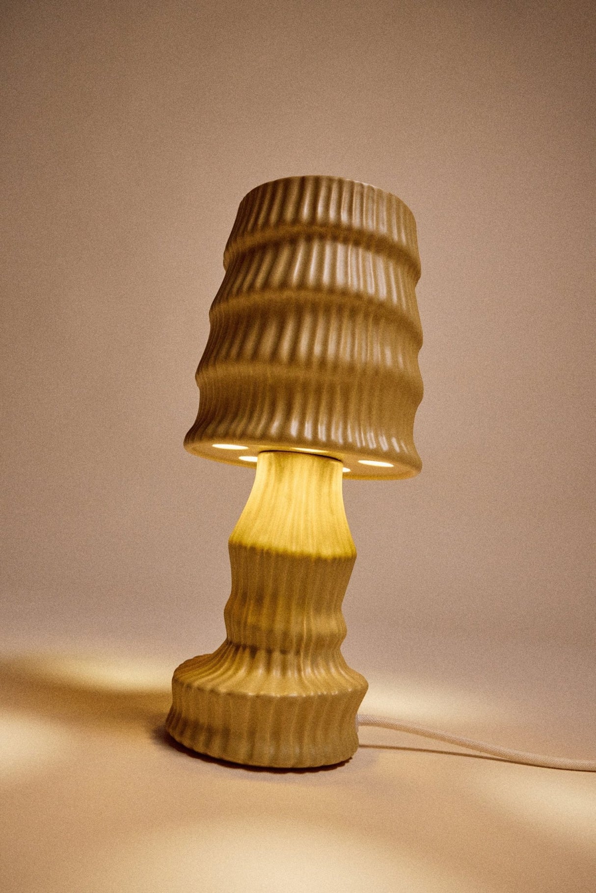 Ceramic table lamp - Urban nest