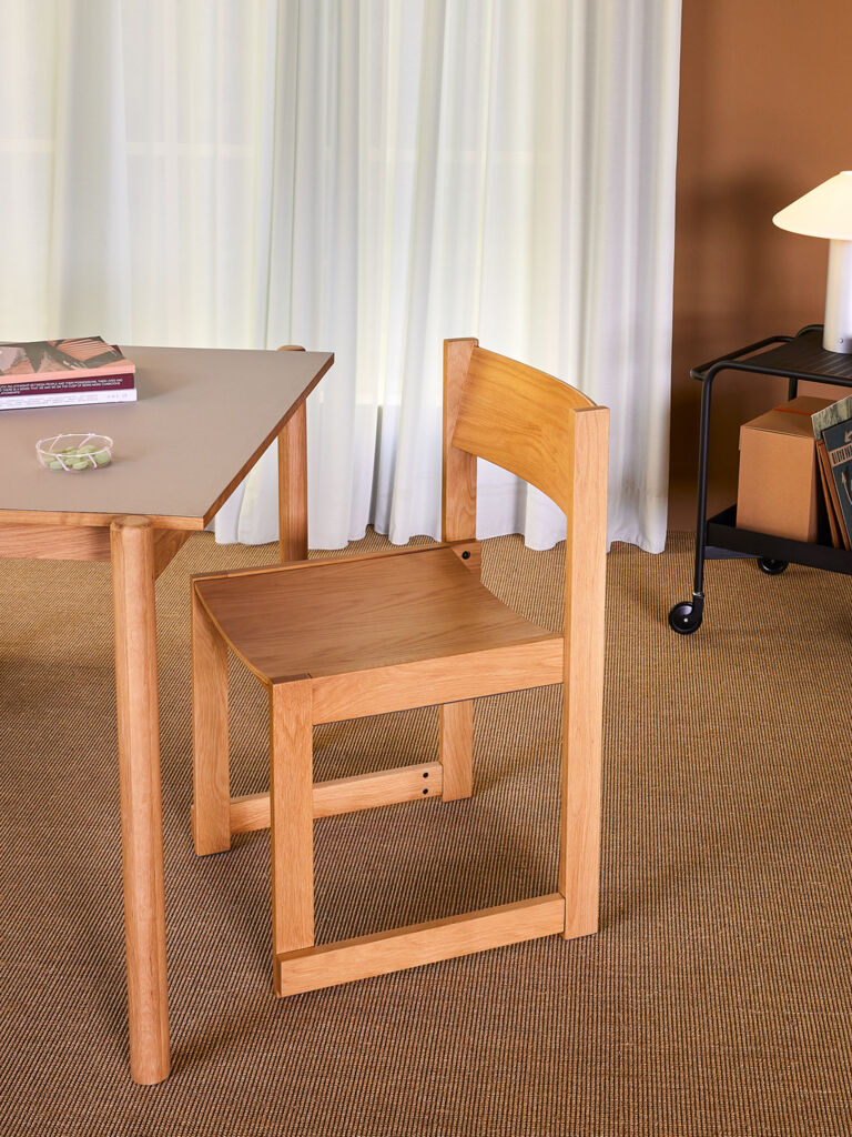 Forma dining chair natural