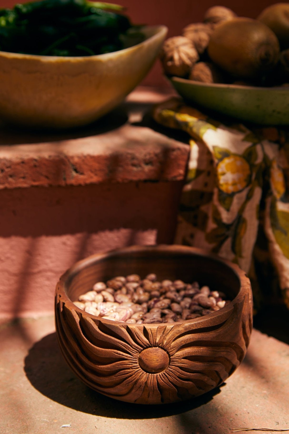 Hand carved bowl - Urban nest