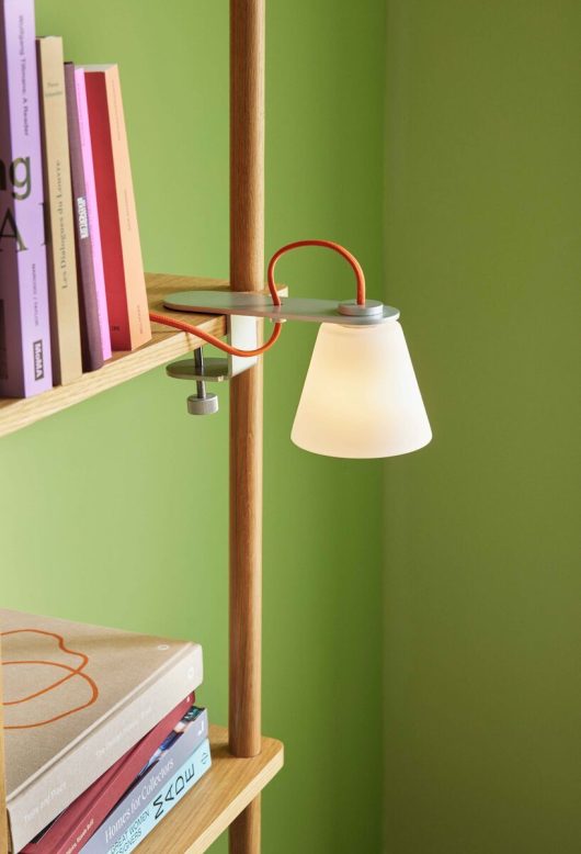 Lure wall light - Urban nest