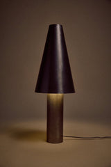 Metal cone table lamp - Urban nest