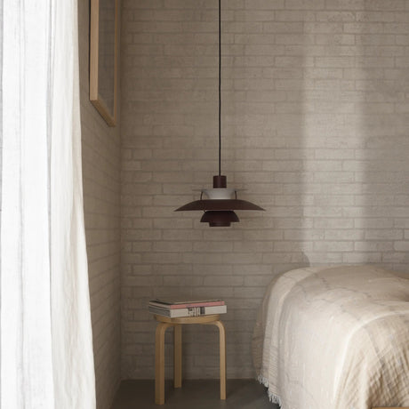 PH 5 Monochrome Burgundy - Urban nest