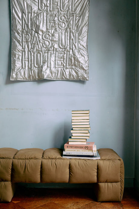 Puffy lobby bench - olive - Urban nest