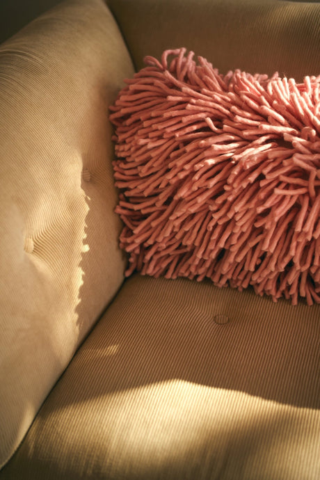 Rugged woolen cushion pink - Urban nest