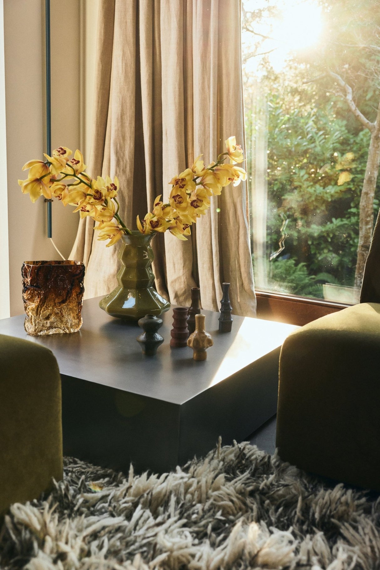 Silhouette glass vase, green - Urban nest