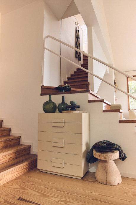 Spacious drawer cabinet - cream - Urban nest