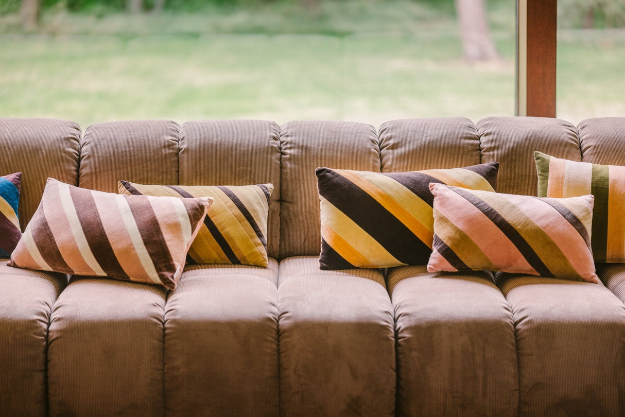 Striped velvet cushion - honey - Urban Nest