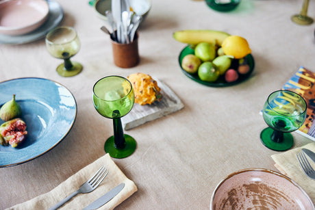 The emeralds: wine glass tall lime green, set of 4 - Urban nest