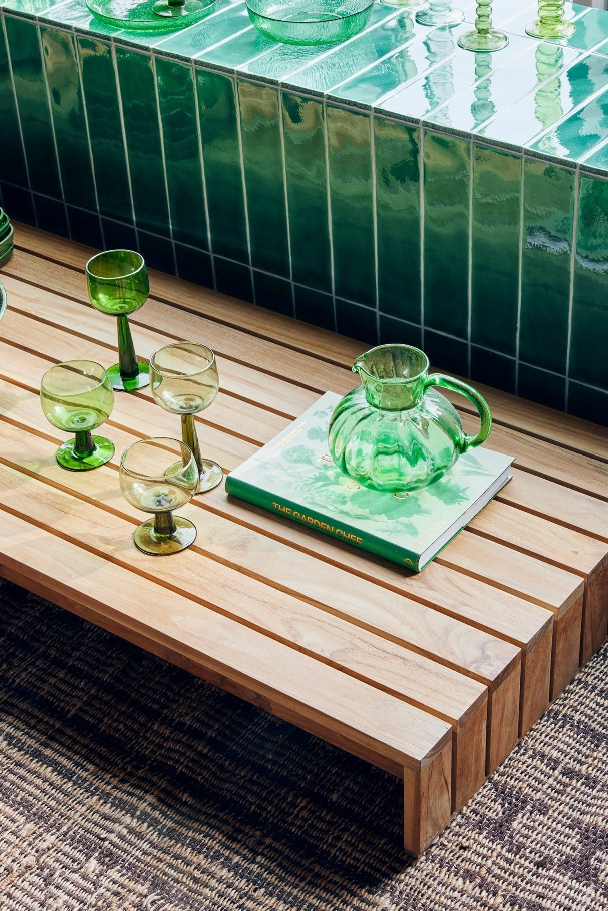 The emeralds: wine glass tall lime green, set of 4 - Urban nest