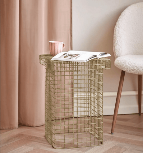 Wire stool - Urban nest