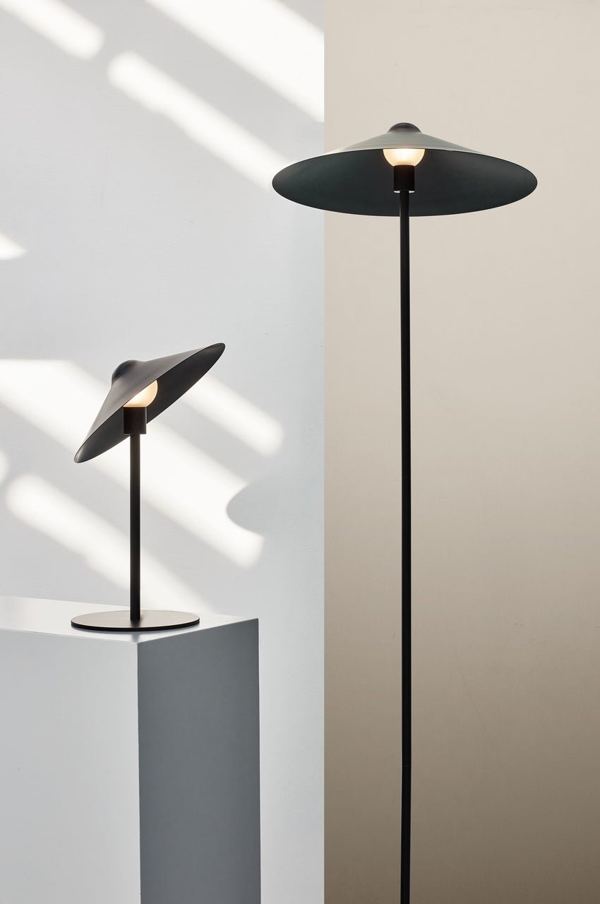 Bonnett table lamp - Urban Nest