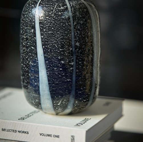 Glass vase- Monochrome - Urban Nest