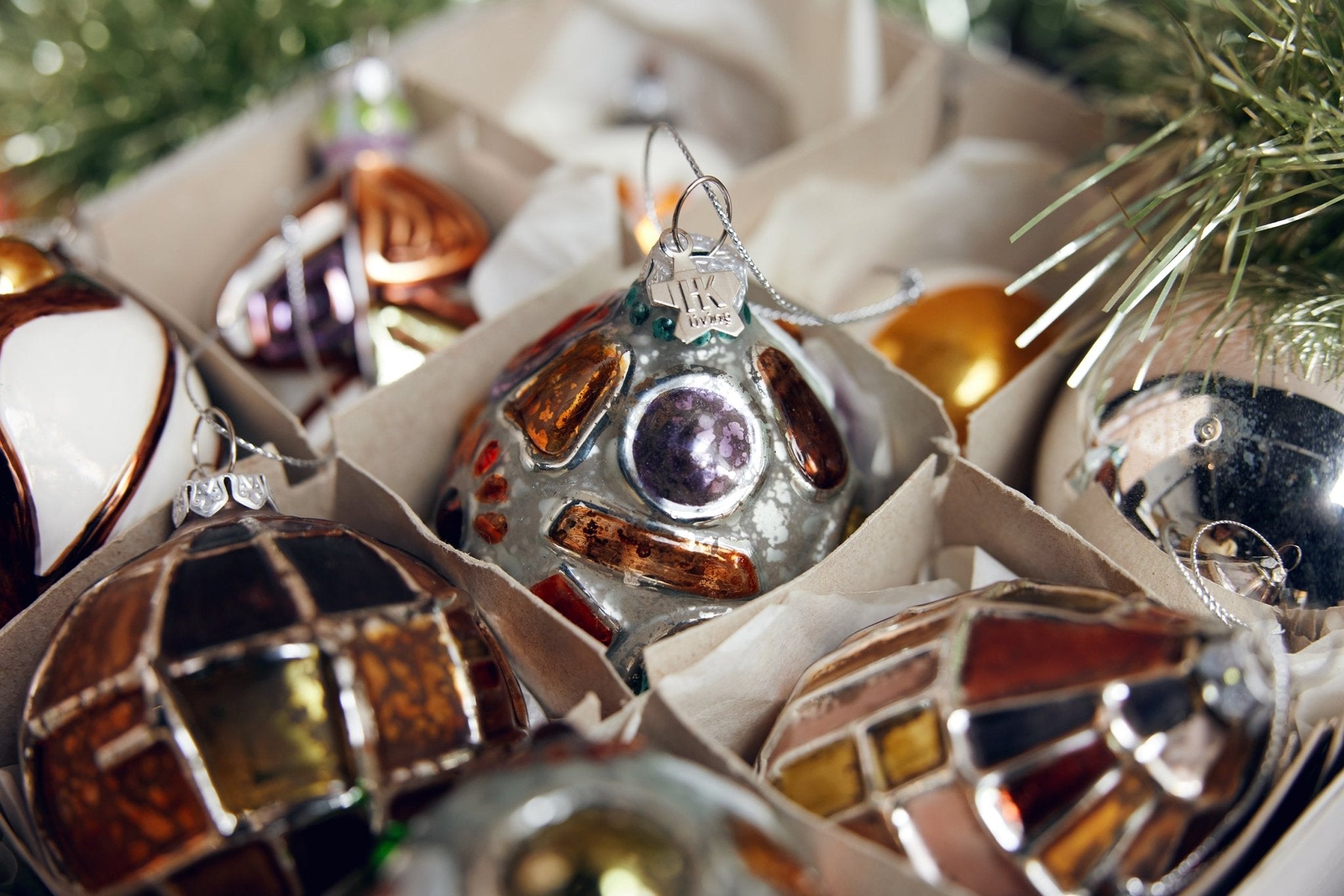 HK Christmas ornaments - jewels oval - Urban Nest