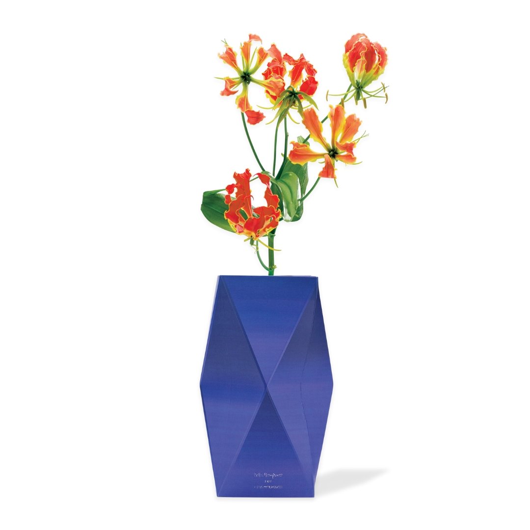 Paper vase cover 2.0 - Urban Nest