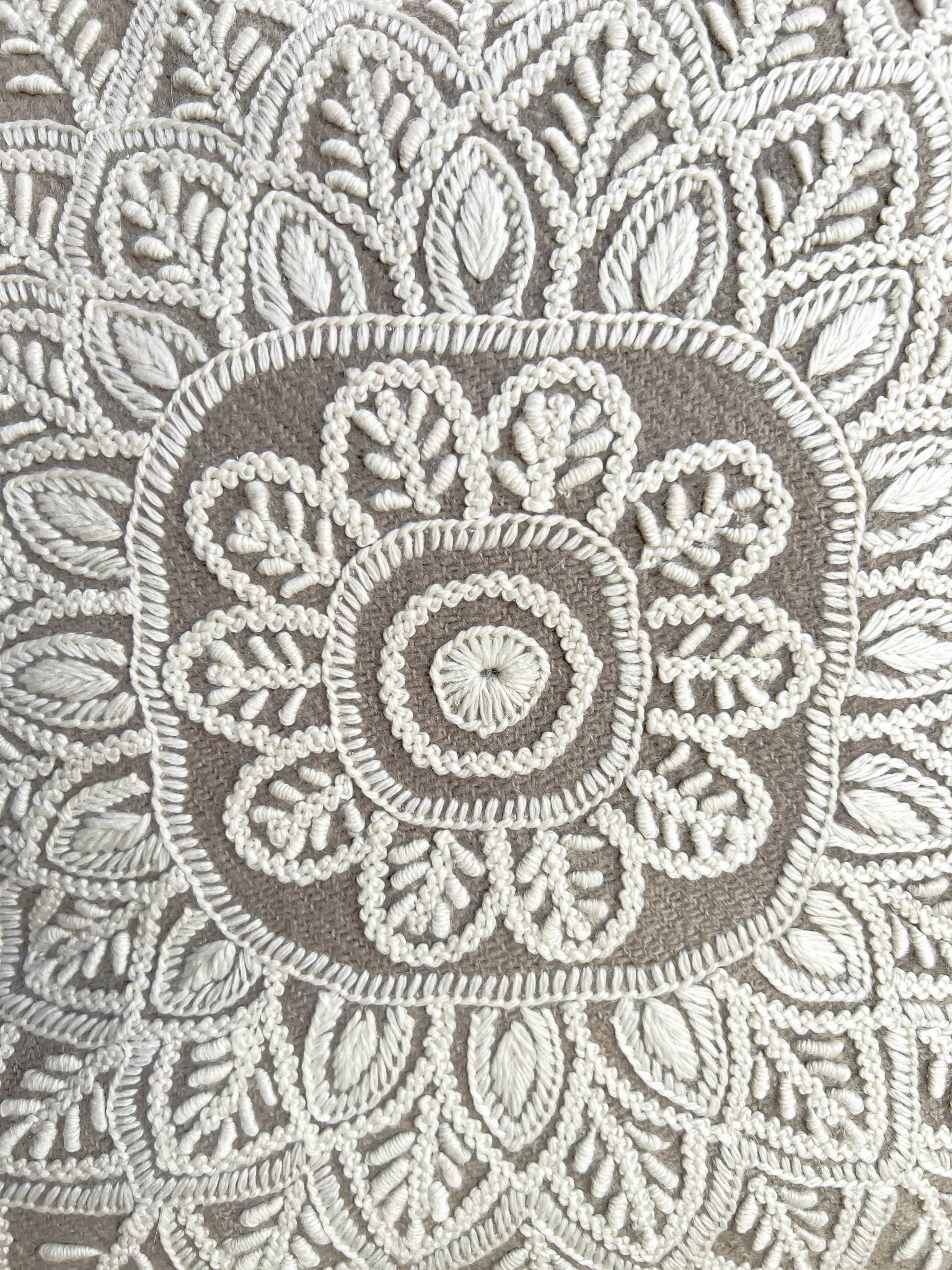Peruvian cushion - beige / white - Urban Nest