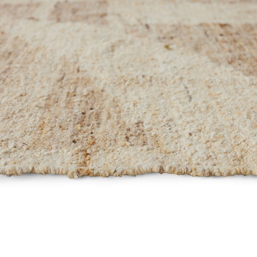 Woolen rug contour - Urban Nest